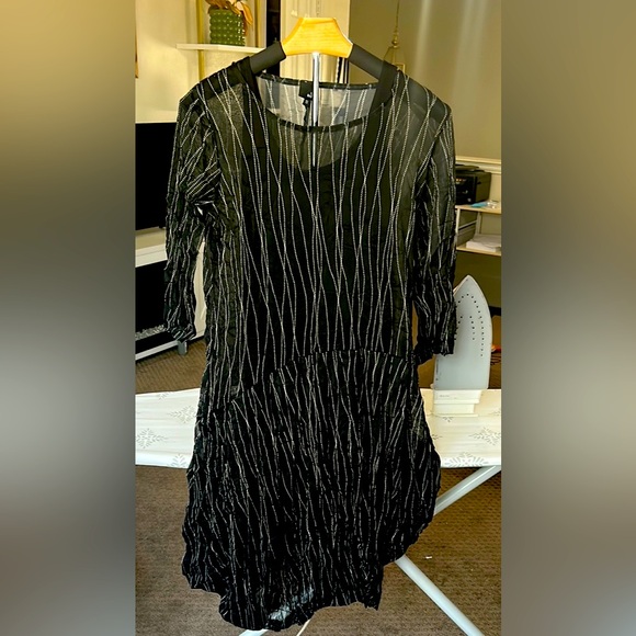 lisa bayne Dresses & Skirts - Lisa Bayne Elegant Black Dress with Silver Accents